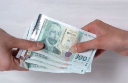 Ето какви заплати получават българите! Официална статистика! img
