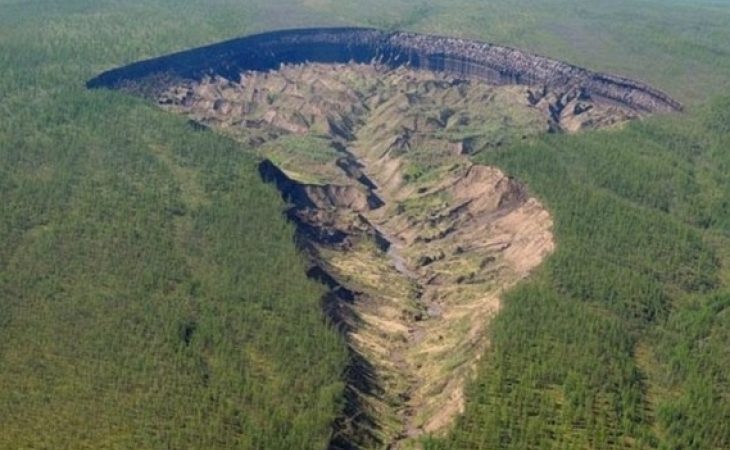 Вижте къде се намира „Вратата към Ада“ img