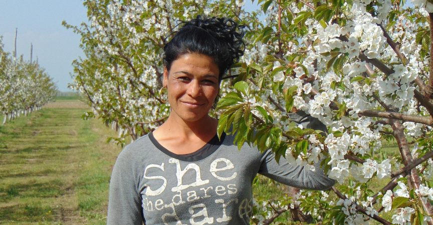 Невероятната история на 13-годишната ромска Пепеляшка от Рогош и бизнесмена Красимир Кумчев img