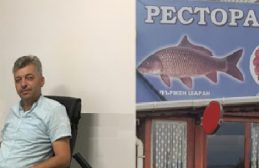 Ето го бизнесмена от Родопите, който върна чанта с хиляди долари и кредитни карти, намерени в ресторант img