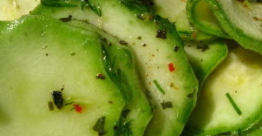 С тези вкусни мариновани тиквички ще накарате гостите си да си оближат пръстите! img